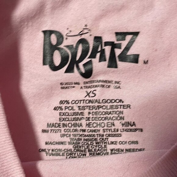 Y2k Pink Bratz graphic tee shirt - Picture 2 of 3